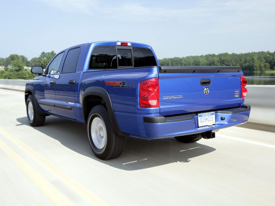  Dodge Dakota TRX4 Crew Cab 2007 года  (фото 4 из 11)